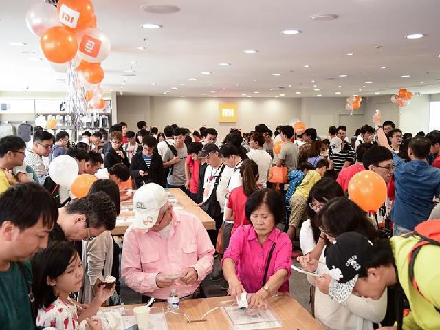 一分鐘看小米之家台中店開幕