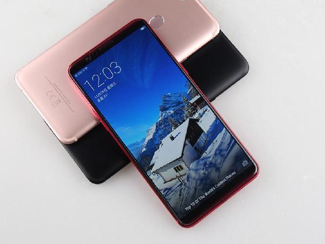 OPPO R11s上市 12/15前購買有機會與Hebe過聖誕