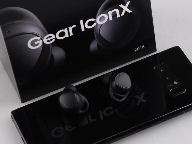三星Gear IconX 2018開箱 Bixby語音控制也支援