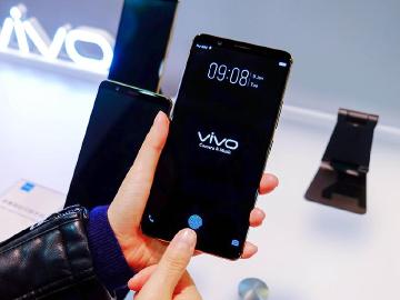 光學螢幕指紋辨識技術 vivo手機率先導入量產[CES 2018]