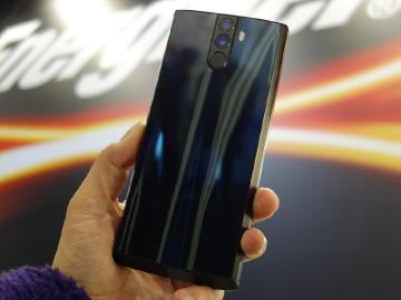 1萬6毫安大電量 Energizer Power Max P16K Pro亮相[MWC 2018]