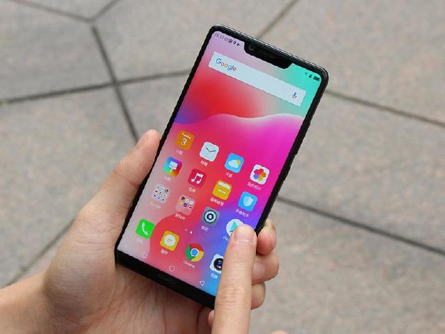 小機身大螢幕！認識夏普AQUOS S3異形全螢幕設計