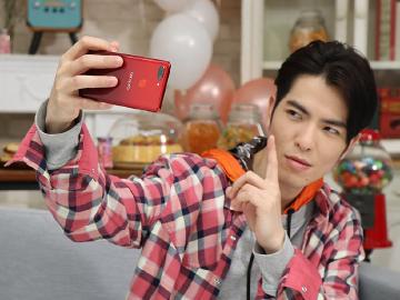 專訪OPPO代言人蕭敬騰 R15手勢舞拍片過程直擊