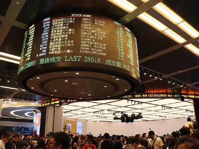 小米在香港掛牌上市！雷軍：好的公司會脫穎而出