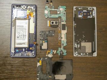 三星Note 9拆機展水碳冷卻器樣貌 1張圖看兩代差異