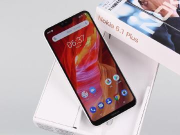 少了蔡司 多了瀏海螢幕 NOKIA 6.1 Plus開箱