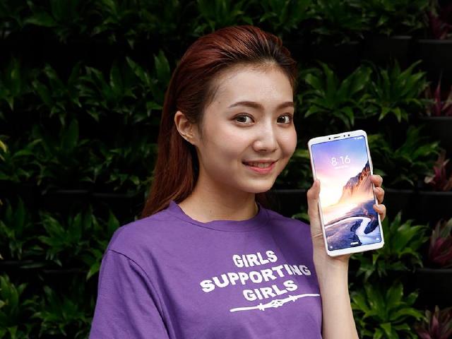 6.9吋小米Max 3大電量手機 8/28台灣上市