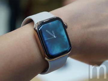 65歲用戶配戴Apple Watch Series 4 摔倒識別須手動開啟