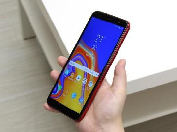 6吋大螢幕、側邊指紋辨識規格 SAMSUNG J6+實測
