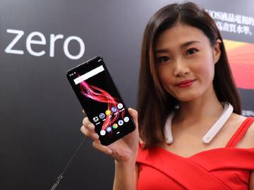 夏普旗艦手機AQUOS zero台灣發表 12月底開放預購