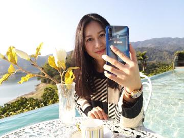 三鏡頭相機、高通S710 三星Galaxy A8s上市前動手玩
