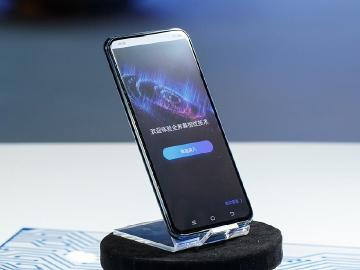 vivo發表一體化手機APEX 2019 持續展現對未來的探索
