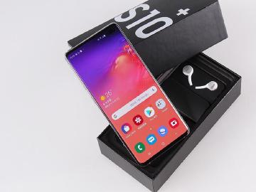 O極限全螢幕旗艦手機 SAMSUNG S10+台版開箱