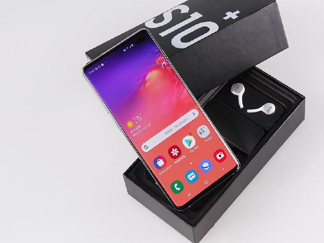 O極限全螢幕旗艦手機 SAMSUNG S10+台版開箱