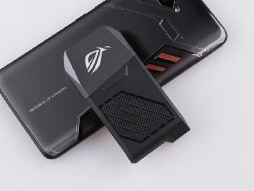 華碩看好電競手機市場 ROG Phone今年推二代產品