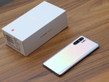 華為P30 Pro靚色「天空之境」開箱 Kirin 980跑個分