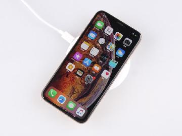 iPhone XS後續機種傳增加電量 明年可能調整螢幕尺寸