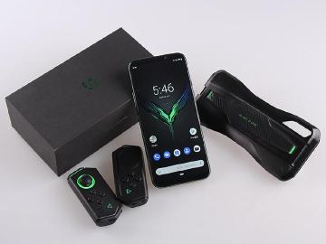 為遊戲體驗而生！黑鯊手機2開箱與跑分測試