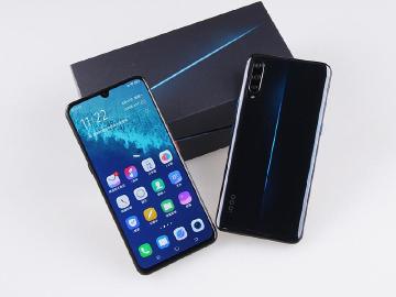 生而強悍！vivo平價頂規旗艦手機 iQOO Monster開箱