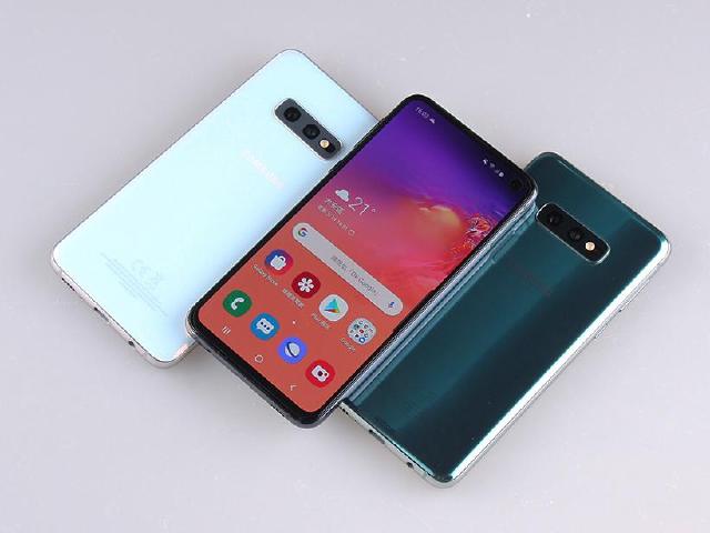 5.8吋O極限全螢幕 SAMSUNG S10e三色開箱