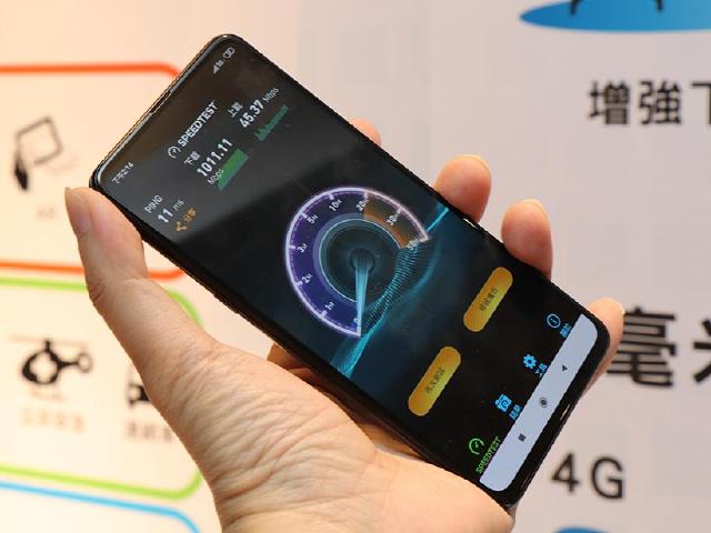 小米MIX3 5G版現身中華攤位 5G網路速度首度公開