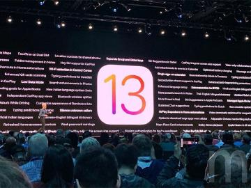 iOS 13加入黑暗模式 加強Siri等多項功能