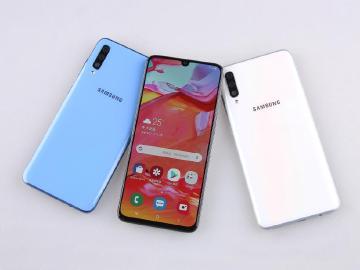 6.7吋大螢幕、高畫素鏡頭 SAMSUNG A70開箱