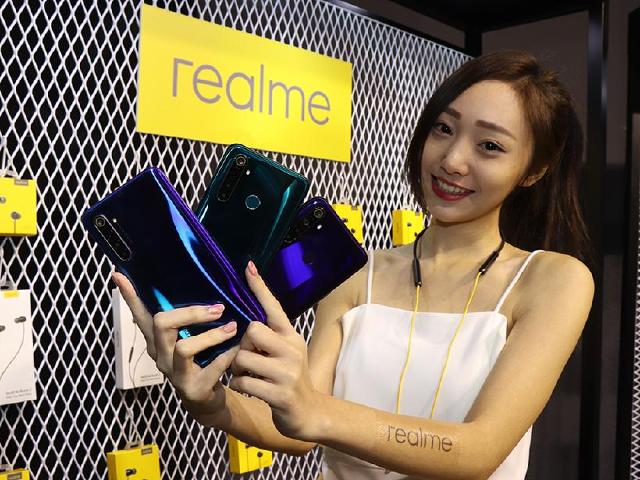 realme XT四鏡頭手機10/25開賣 5與5 Pro將於11月上市