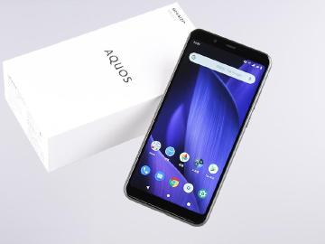 平價夏普手機搭前代旗艦處理器 SHARP AQUOS V開箱