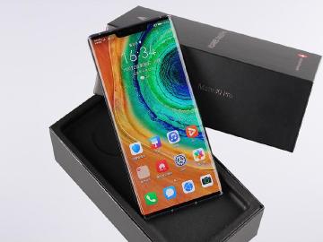 超曲面螢幕、光環四鏡頭！華為Mate 30 Pro開箱與跑分測試