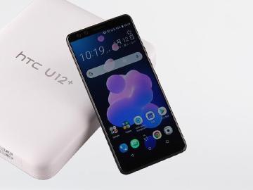 HTC開學季優惠 U12+買就送行動電源與JBL降噪耳機