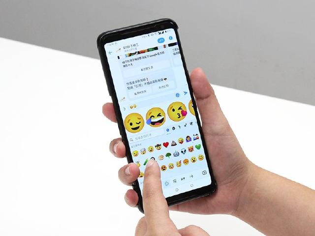 Google鍵盤推出Emoji Kitchen表情符號融合功能