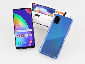 冰晶感格紋設計 6.4吋SAMSUNG A31開箱體驗