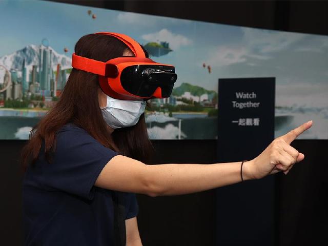 周永明鎖定VR社交 創辦XRSPACE 發表5G裝置MOVA