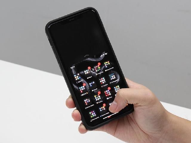 iPhone螢幕變一半？如何開啟或關閉單手模式教學