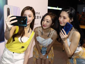 realme網路商店慶開幕！祭出折價券、1元搶購活動