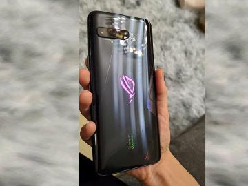 延續二代主視覺設計 ROG Phone 3實機搶先看