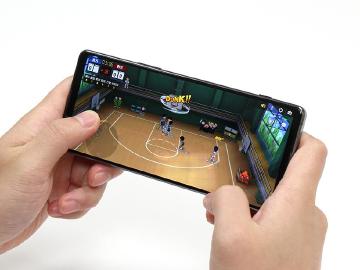 Sony Xperia 1 II旗艦5G手機 S865效能跑分測試