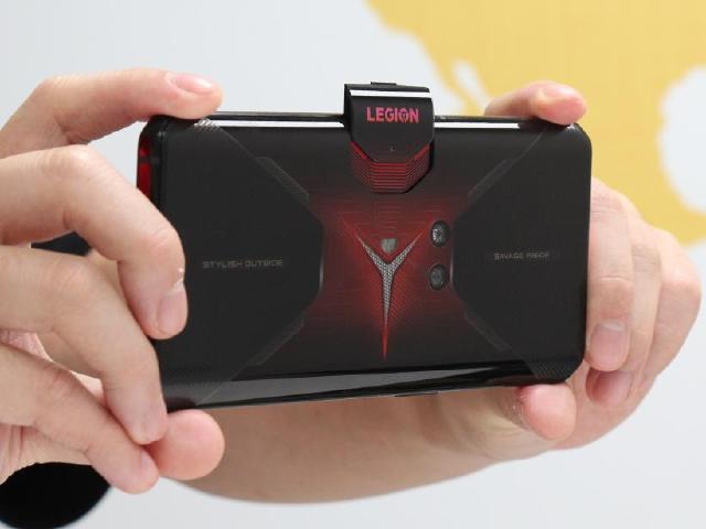 聯想發表遊戲手機Legion Phone Duel 台灣未來會引進