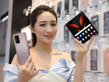 螢幕變大、體驗更豐富！三星Galaxy Z Fold2折疊手機搶先體驗