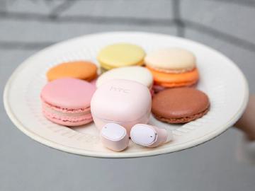 HTC真無線藍牙耳機再推櫻花粉新色 1/13預購享限時優惠