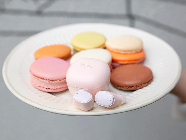 HTC真無線藍牙耳機再推櫻花粉新色 1/13預購享限時優惠