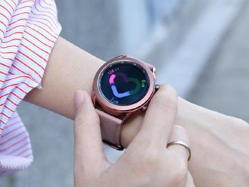 買智慧手錶還是智慧手環？穿戴裝置挑選指南