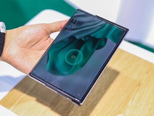 OPPO參與上海MWC 展出隔空充電、卷軸螢幕新技術