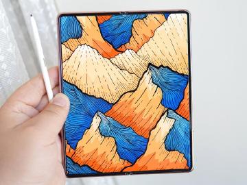 7月亮相？三星Z Fold3傳啟用螢幕下鏡頭 Z Flip3機身疑洩