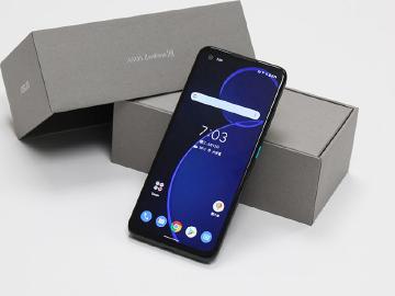 單手好操作!ASUS Zenfone 8小螢幕旗艦機開箱跑分