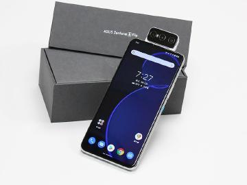 華碩翻轉鏡頭手機微升級 Zenfone 8 Flip開箱