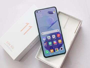 萬元有找、超輕薄5G手機！小米11 Lite開箱跑分