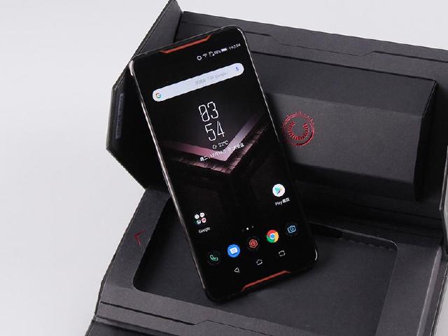 遊戲手機玩家成孤兒？華碩停止ROG Phone 1代系統維護
