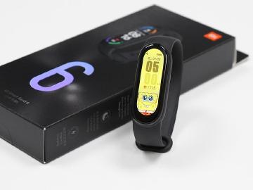 血氧偵測、聯名錶盤!小米手環6代台灣上市版本開箱